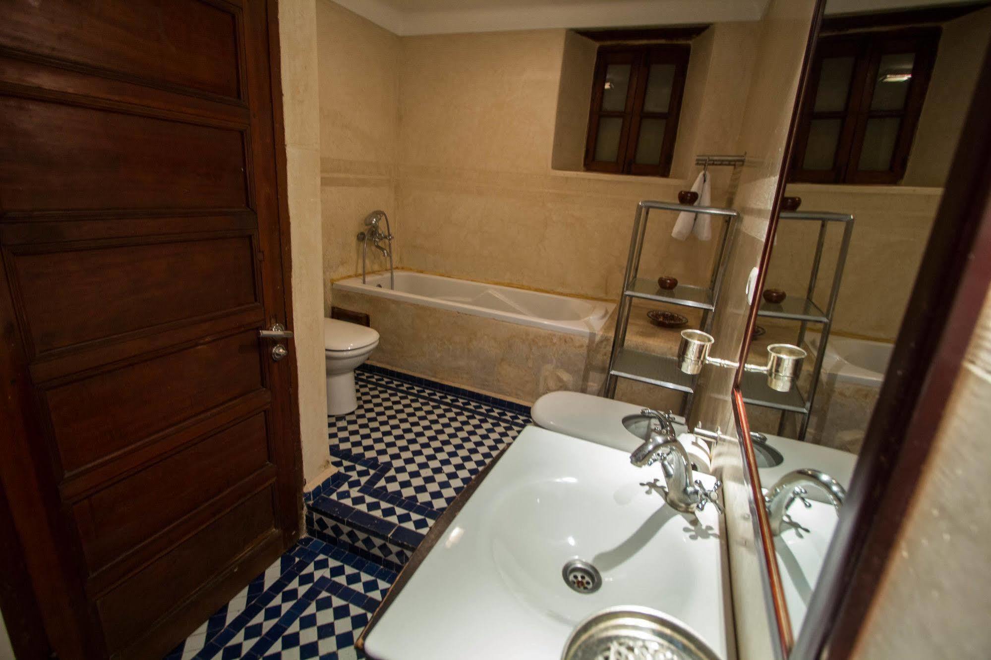 Riad Noujoum Medina Fez Exterior foto